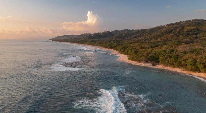 Paradise Beach Lodge photo