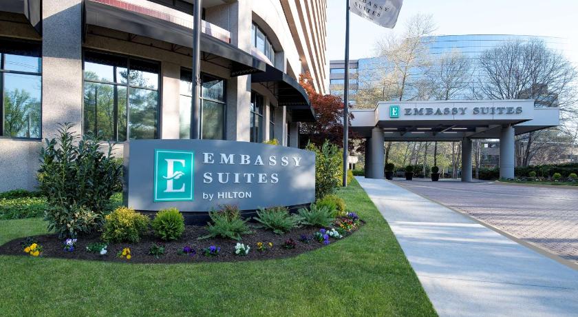 Embassy Suites by Hilton Bethesda Washington DC photo
