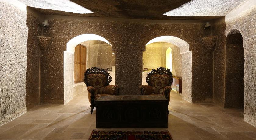 Grand Cave Suites