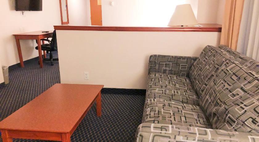 Image of King Bed Non-Smoking Suite 10