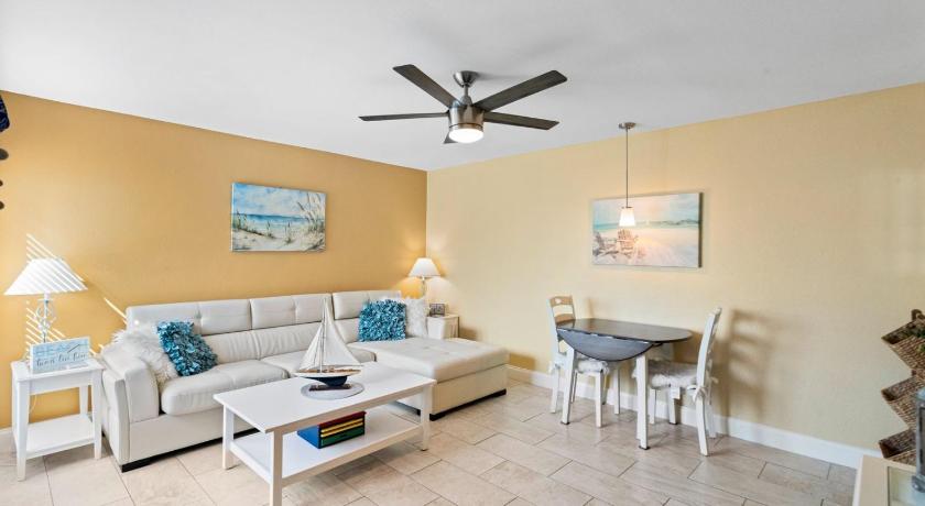 #159F Madeira Beach Yacht Club photo