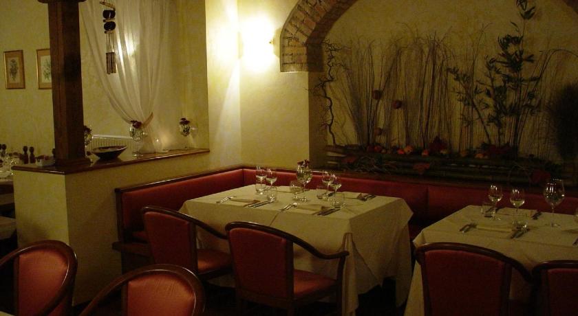 Albergo Ristorante Flora