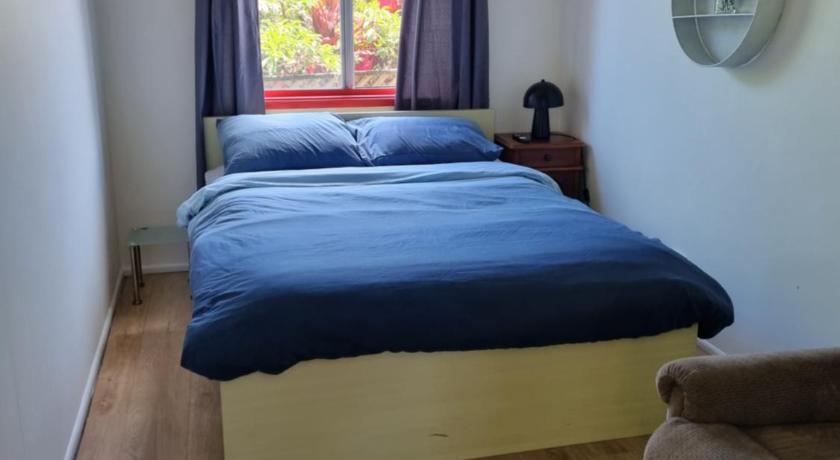 Double Room with Shared Bathroom (F)