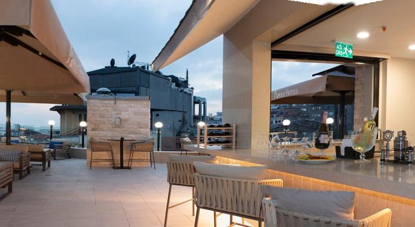 Aprilis Deluxe Hotel - image 11