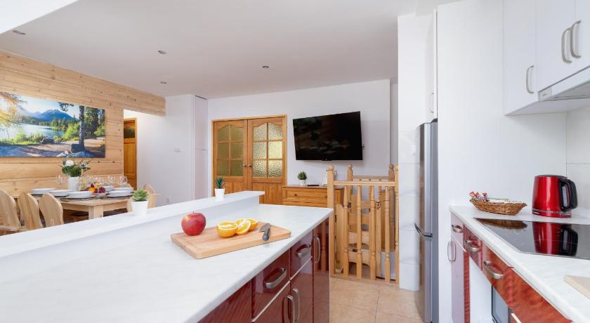 ザコパネ Pardalowka Mountain View Apartments Zakopane by Noclegi Renters 4つ星 ゲストハウス 外観