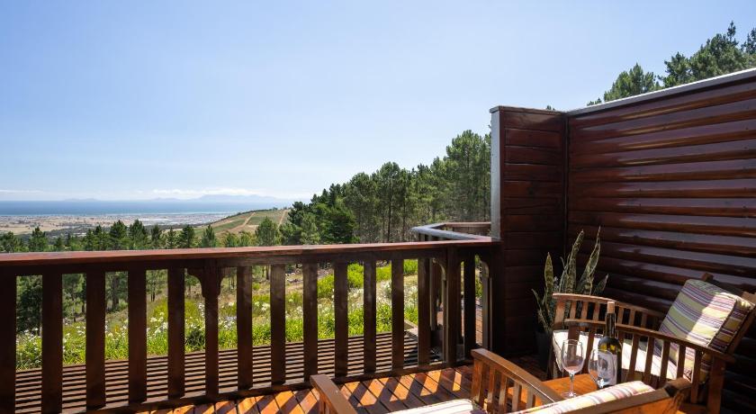 Lalapanzi Lodge photo