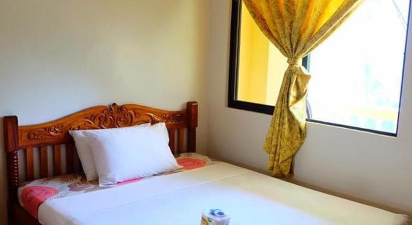 Boracay La Fiesta Resort 2-Star Hotel restaurant