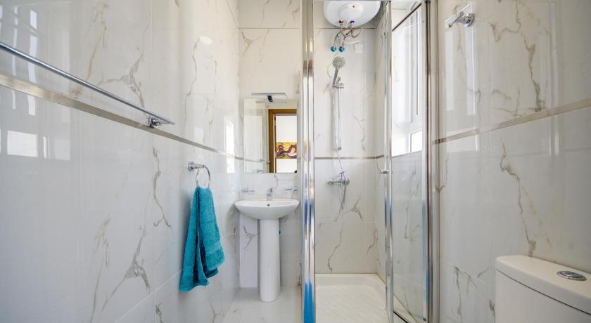 Msida Creek one bedroom Apartments photo