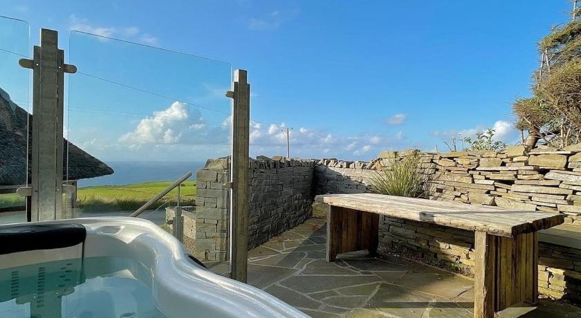 Two-Bedroom House, Storytellers Cottage in Doolin