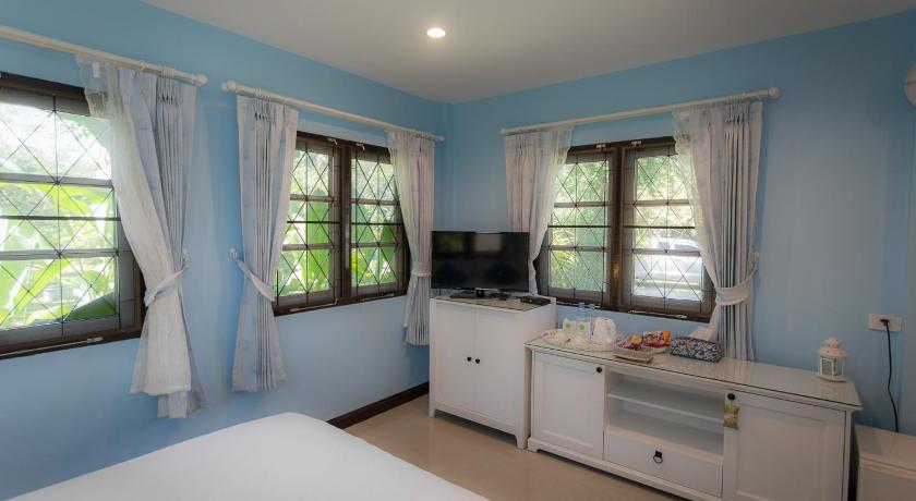 Image of Standard King Room 0