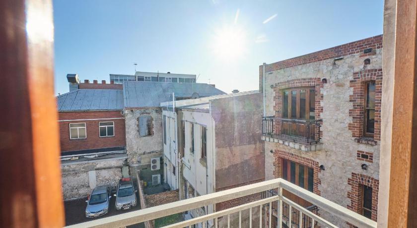 RIALTO SUITES Fremantle photo