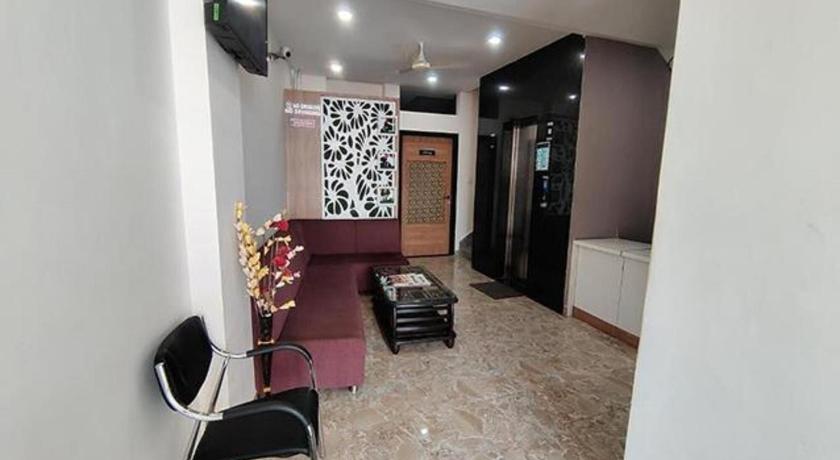 Hotel Golden Rays - image 4