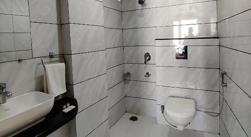 Hotel Golden Rays - image 16