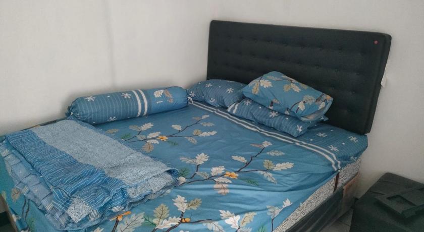 Giri Home & Travel photo