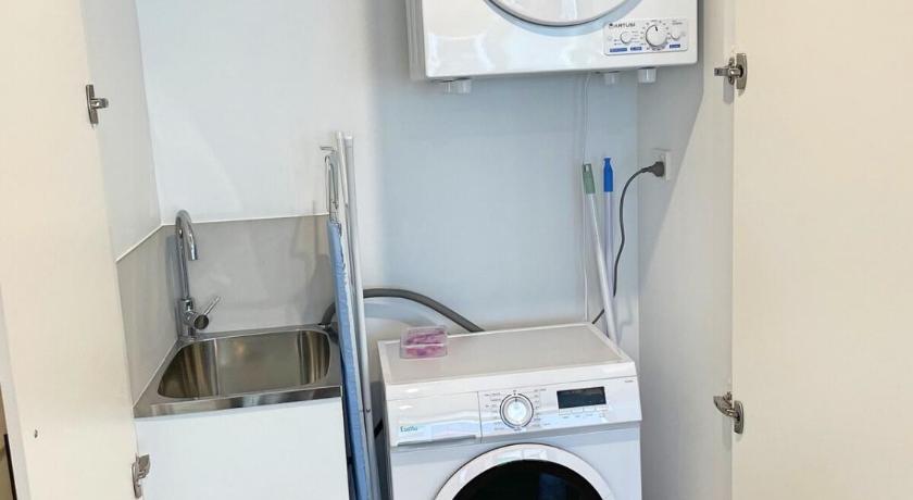 Splendid 2bd 1bth 1csp Apt - Superb CBD Location photo