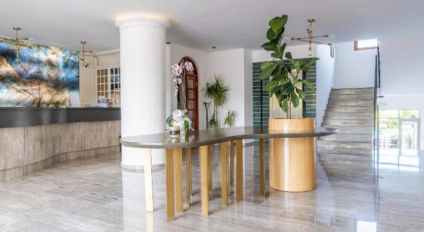 May Beach Hotel photo