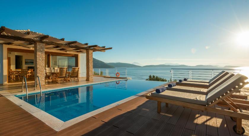 Iris Villa Karavi — Hotel in Lefkada