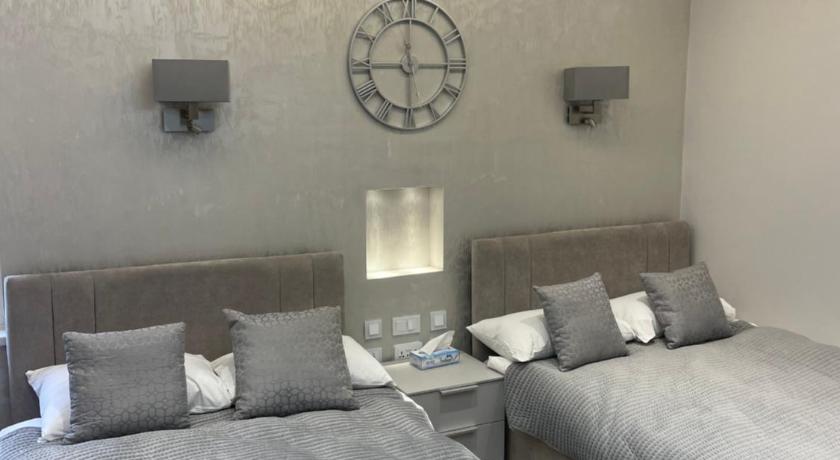 Image of Deluxe Quadruple Room 0