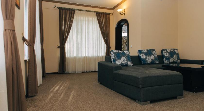 Image of Five-Bedroom House 0