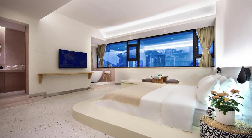 Sky Garden Inn photo
