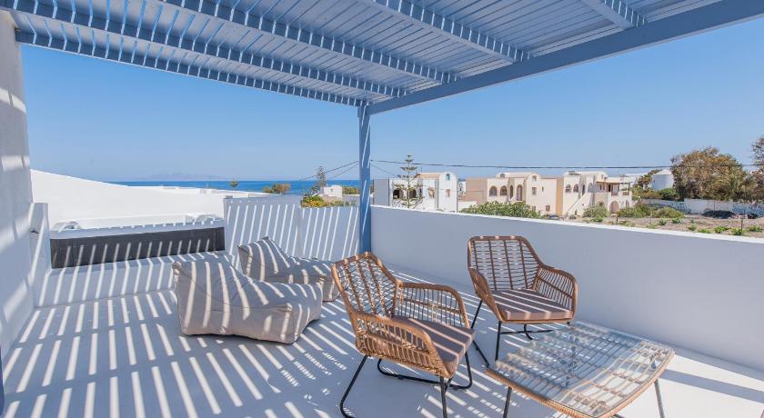 Golden Sunrise Suites photo