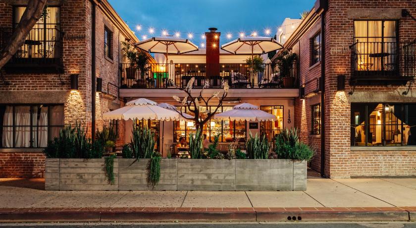 Granada Hotel & Bistro photo