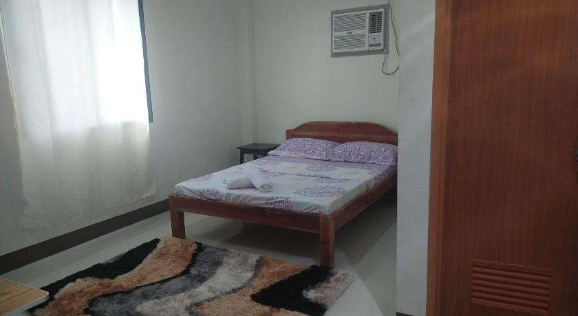 OYO 781 Junie Pension House photo