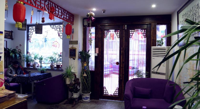 Xian Facebook Youth Hostel - image 7