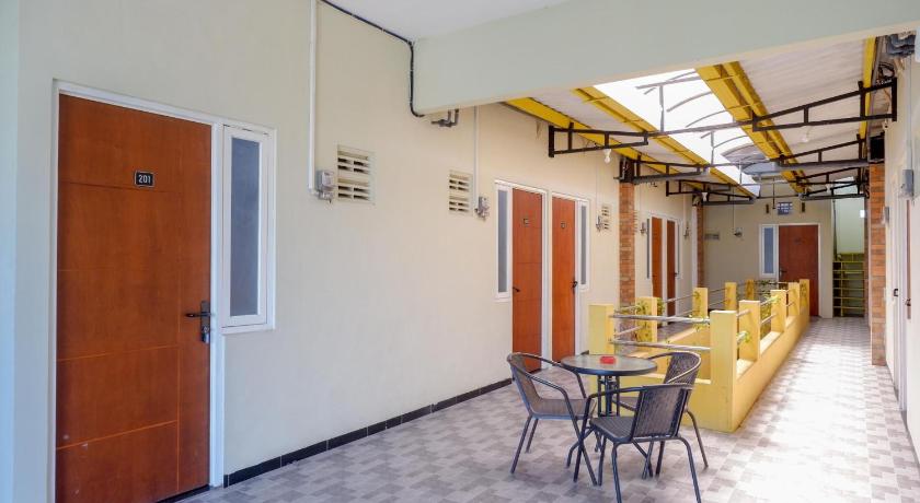 OYO 3170 Songo Residence - image 12
