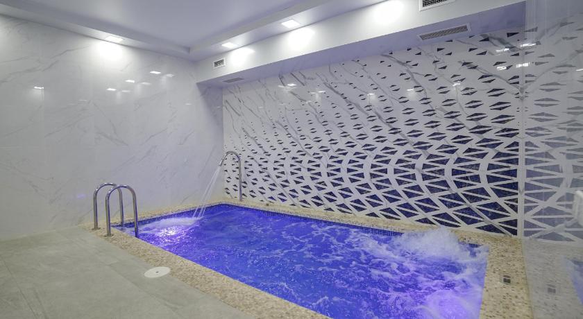 Milan Hotel photo