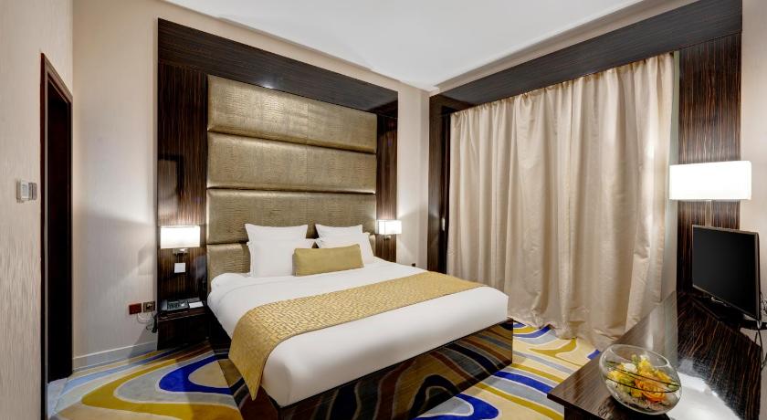 Image of 1 Bedroom Premier Suite King 1