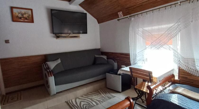 拉塞尼艾 Hotelik Niedzwiadek 3星级 民宿 外观