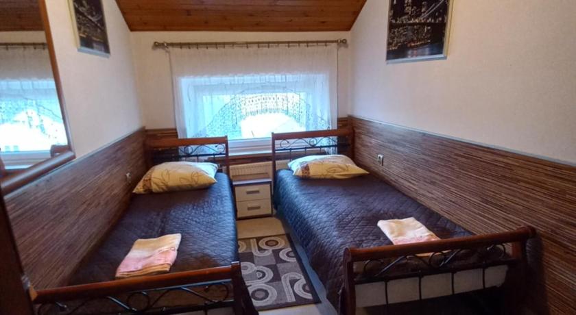 拉塞尼艾 Hotelik Niedzwiadek 3星级 民宿 设施