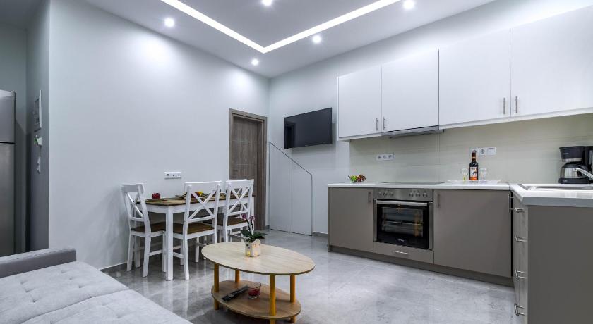 Foto de Renovated 2BD house close to Pireus port - Reserva con descuento Agoda