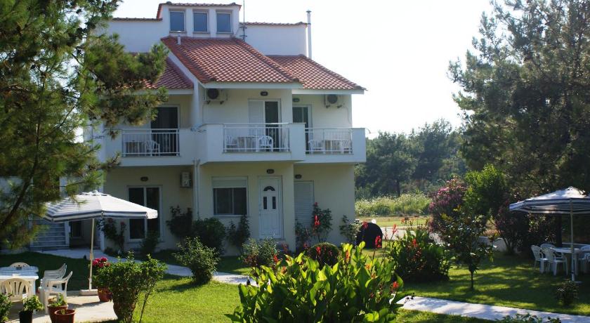 Villa Iris photo