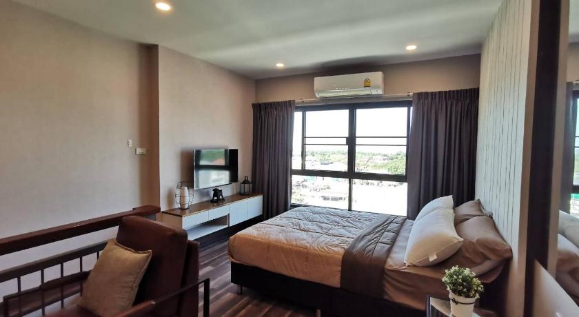 촌부리 Premier Luxe Hotel โรงแรมพรีเมียร์ลักซ์ 4성급 게스트하우스 레스토랑