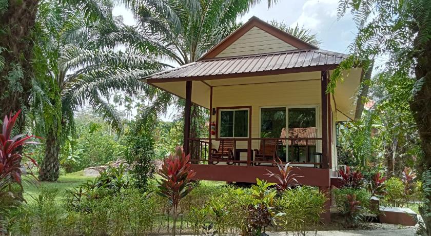 Image of Double Room with Balcony and Air Conditioning 1