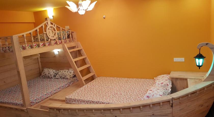 Image of T Villa Luxury Quadruple Room 17