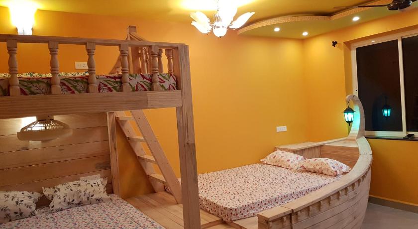 Image of T Villa Luxury Quadruple Room 8