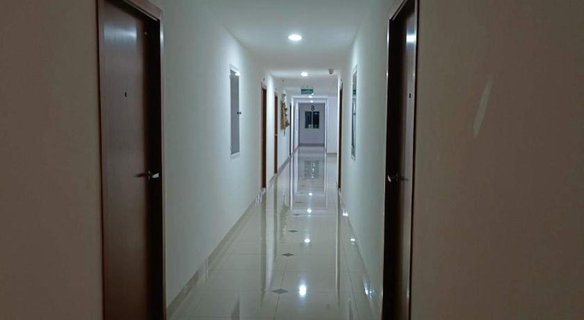 Trio Gems Condo, Pattaya Thailand photo