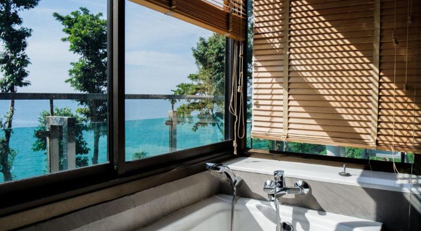 Image of Suite with Sea View 7