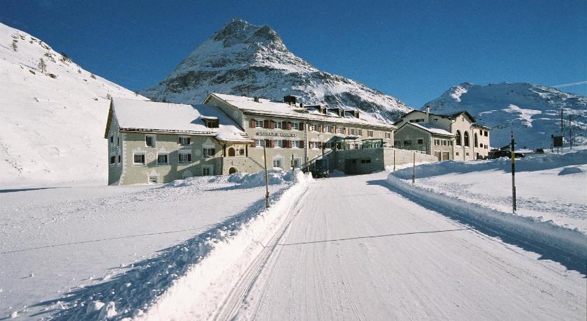 Gasthaus &amp; Hotel Berninahaus — Hotel in Pontresina
