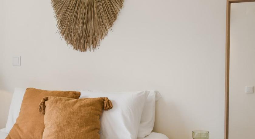 CASA BOMA LISBOA – BRIGHTING APARTMENT WITH SPACIOUS TERRACE – ALVALADE III - 25