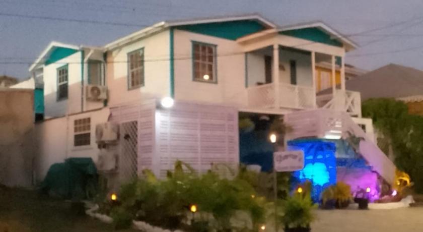 Shama's Guest House photo