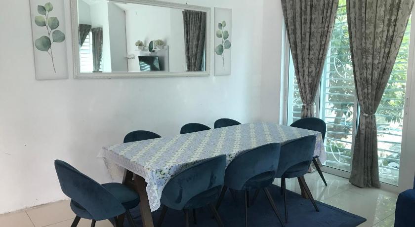 Aswadhuda Homestay Seri Iskandar photo