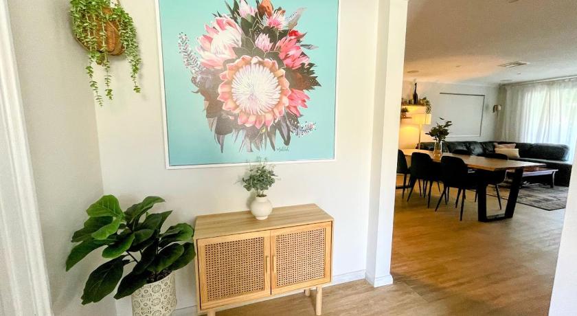 Luxe Family Retreat! Pool, Sauna, Playground, Netflix, Disney Plus photo