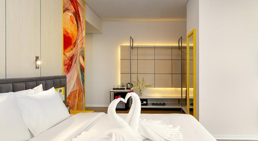 Image of Junior Suite City View 4