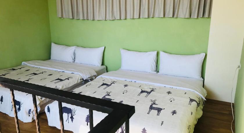 Image of Family Room with Private Bathroom 1