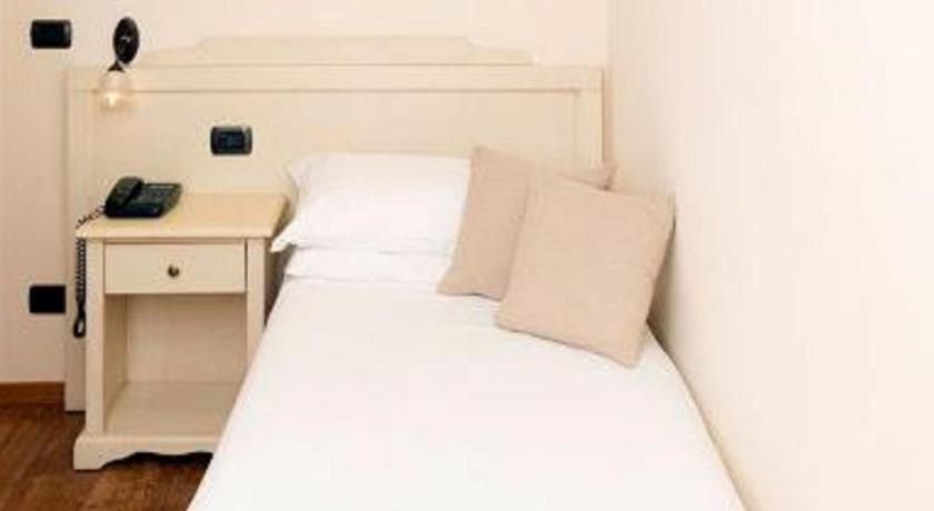 Touring Hotel photo
