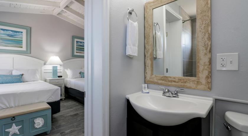 Fiesta Key RV Resort Premium Room 3 photo